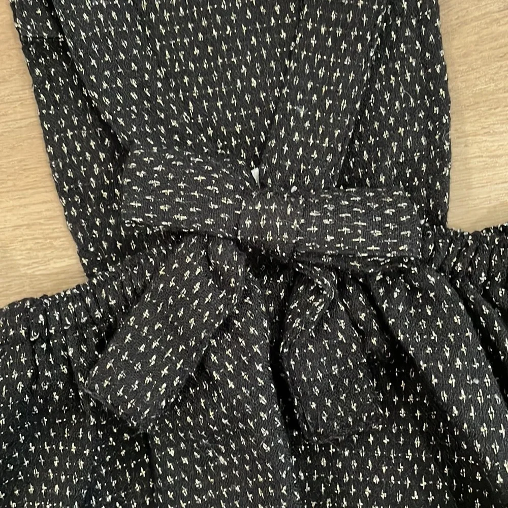Old Navy black with gold shimmer Skirtall‎ 3-6 months